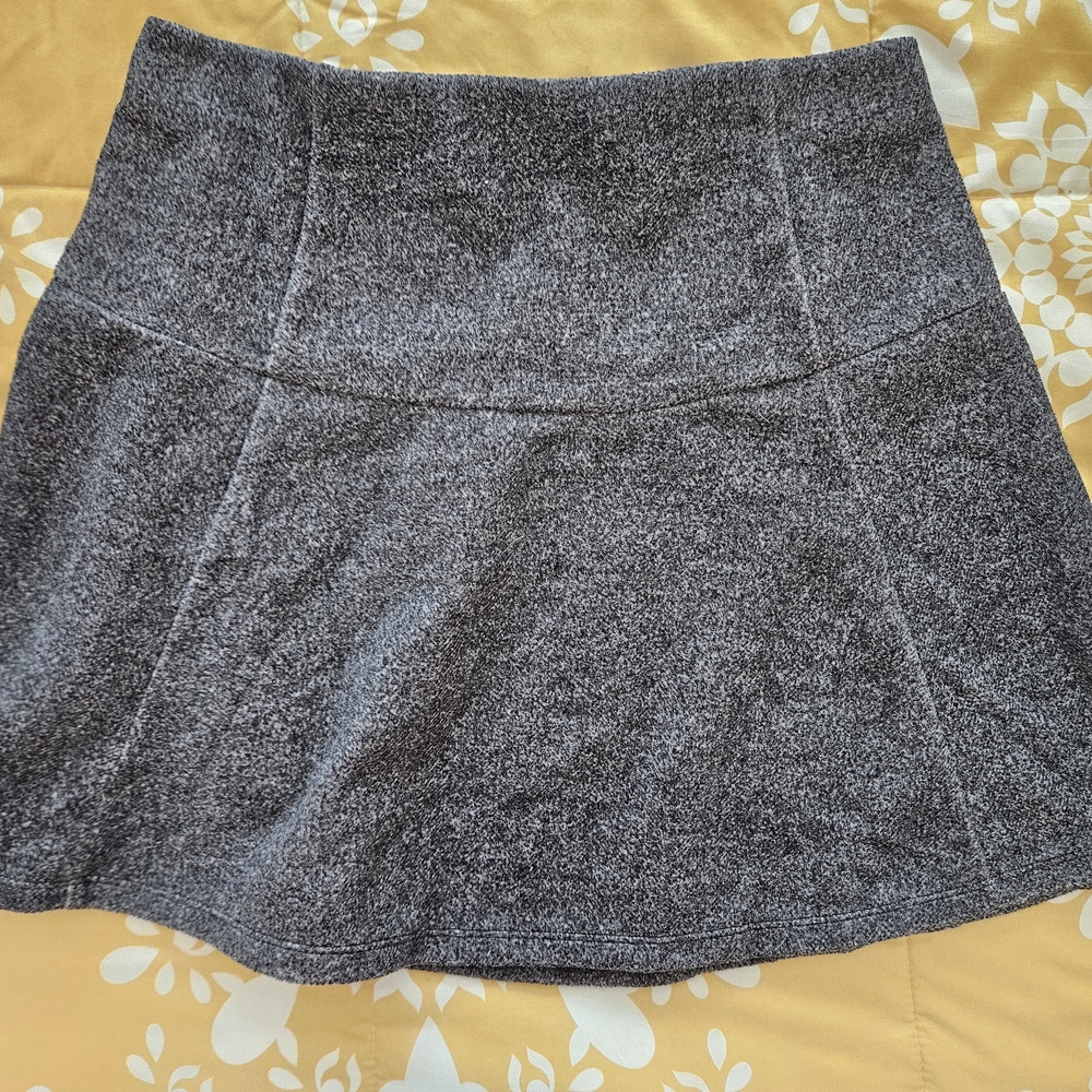 NWT LOFT Charcoal Midi Skirt SZ M - Picture 2 of 3